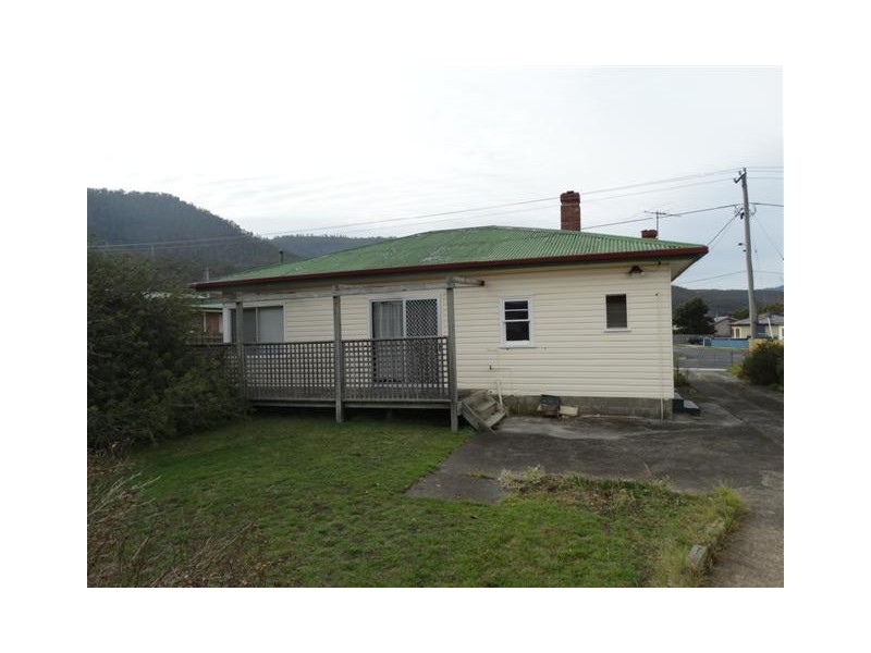 10 Sixth Avenue, New Norfolk TAS 7140