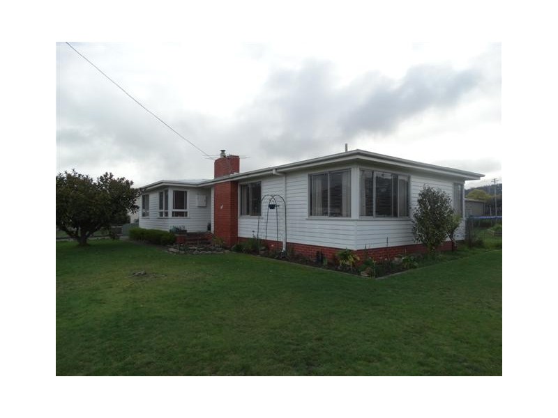 8 Benjamin Terrace, New Norfolk TAS 7140