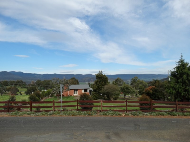 105 Saddle Road, New Norfolk TAS 7140