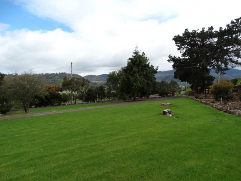 105 Saddle Road, New Norfolk TAS 7140