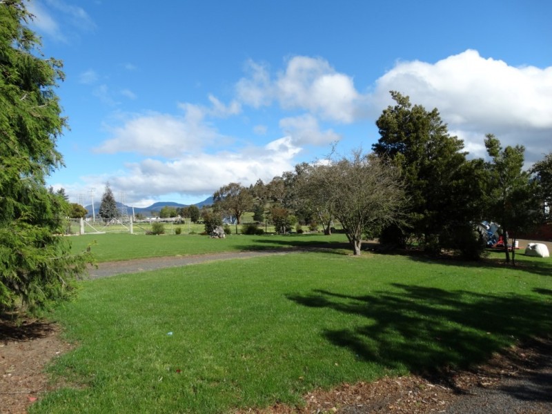 105 Saddle Road, New Norfolk TAS 7140