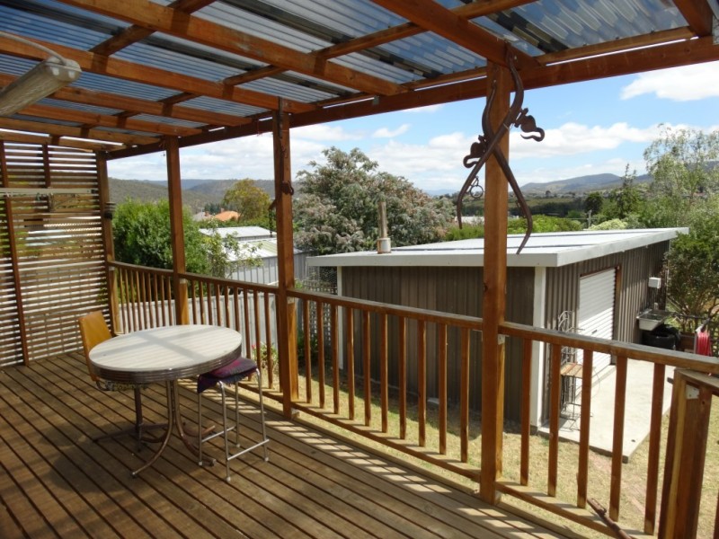 5 Sharland Avenue, New Norfolk TAS 7140