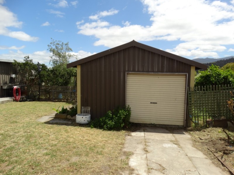 5 Sharland Avenue, New Norfolk TAS 7140