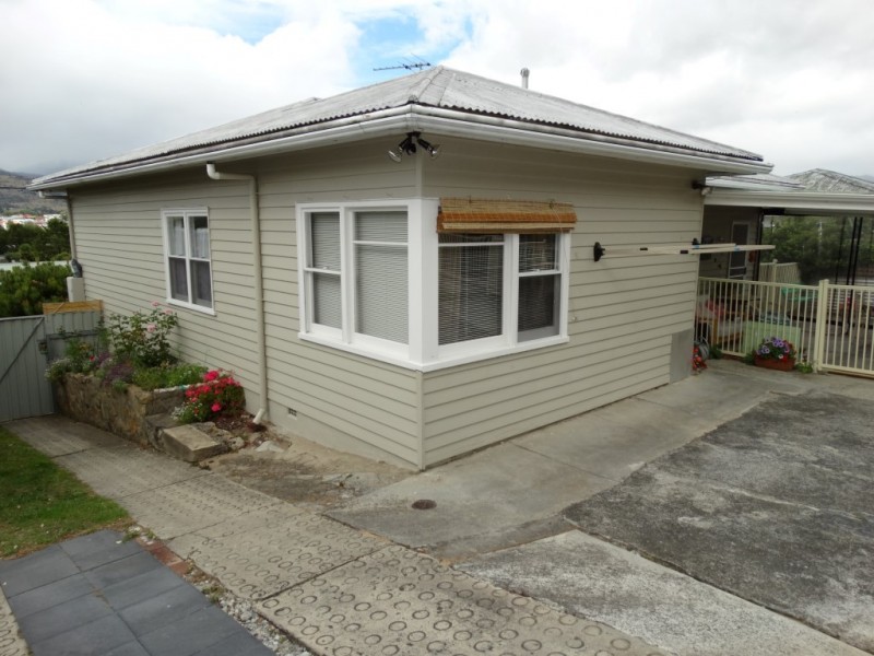82 North Crescent, New Norfolk TAS 7140
