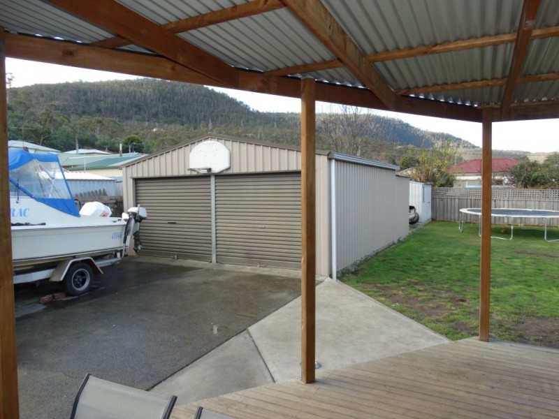 33 Fourth Avenue, New Norfolk TAS 7140