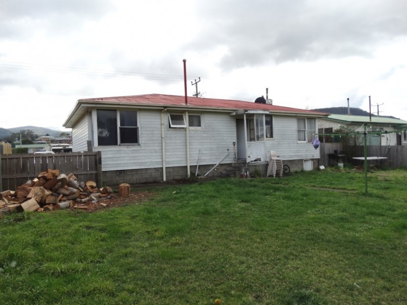 11 Warner Avenue, New Norfolk TAS 7140