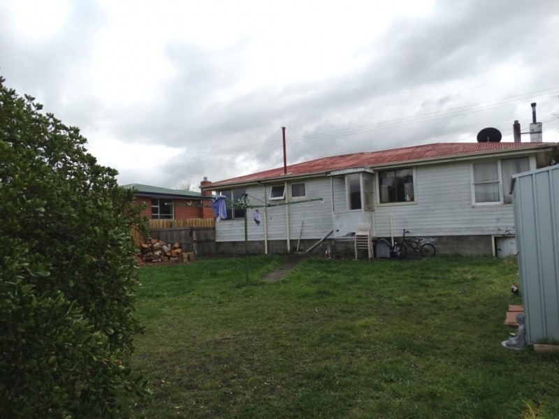 11 Warner Avenue, New Norfolk TAS 7140