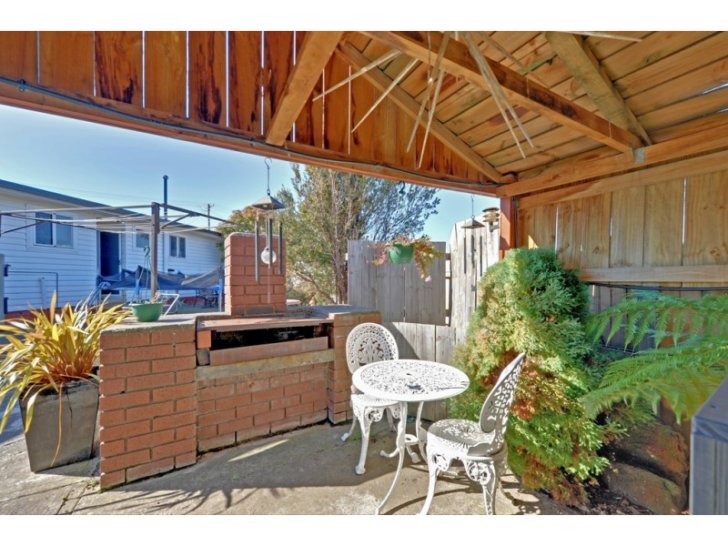 15 Murdoch Avenue, New Norfolk TAS 7140