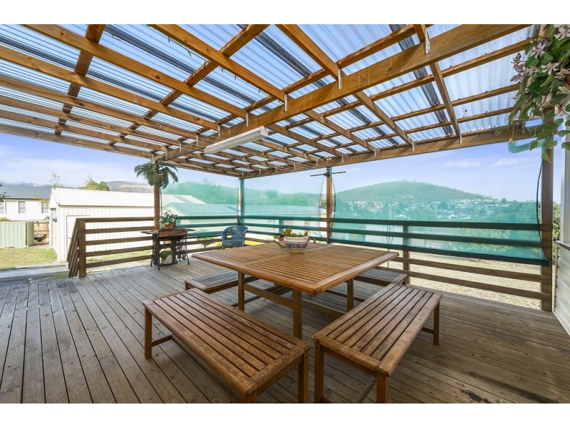 16 Glebe Road, New Norfolk TAS 7140