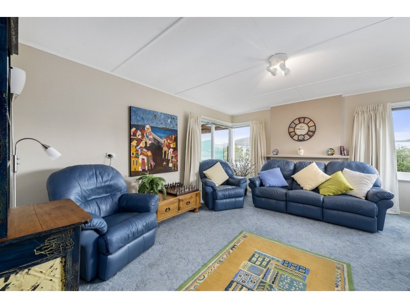 16 Glebe Road, New Norfolk TAS 7140