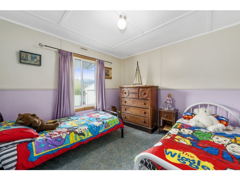 16 Glebe Road, New Norfolk TAS 7140