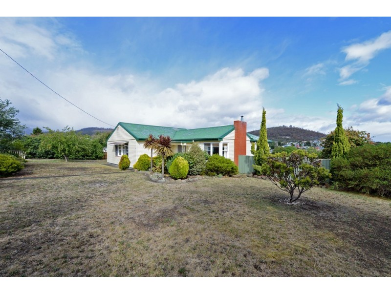 16 Glebe Road, New Norfolk TAS 7140