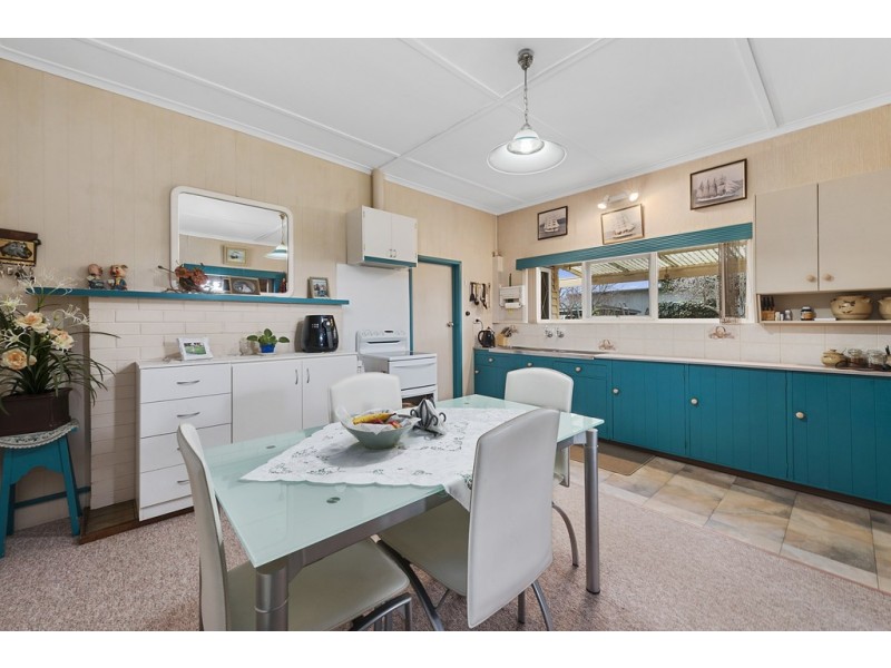 1688 Glenora Road, Bushy Park TAS 7140