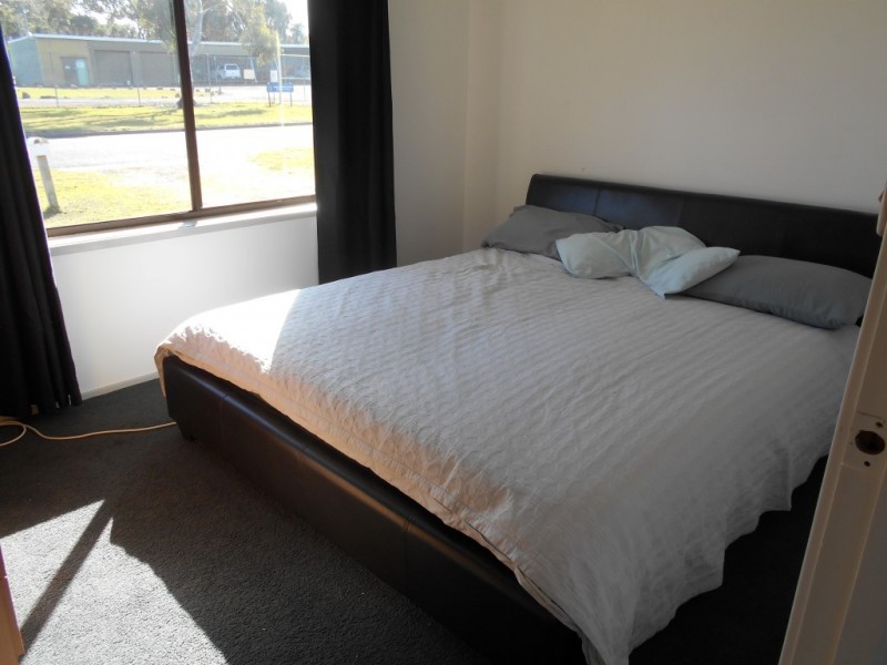 8 Victoria Street, Triabunna TAS 7190