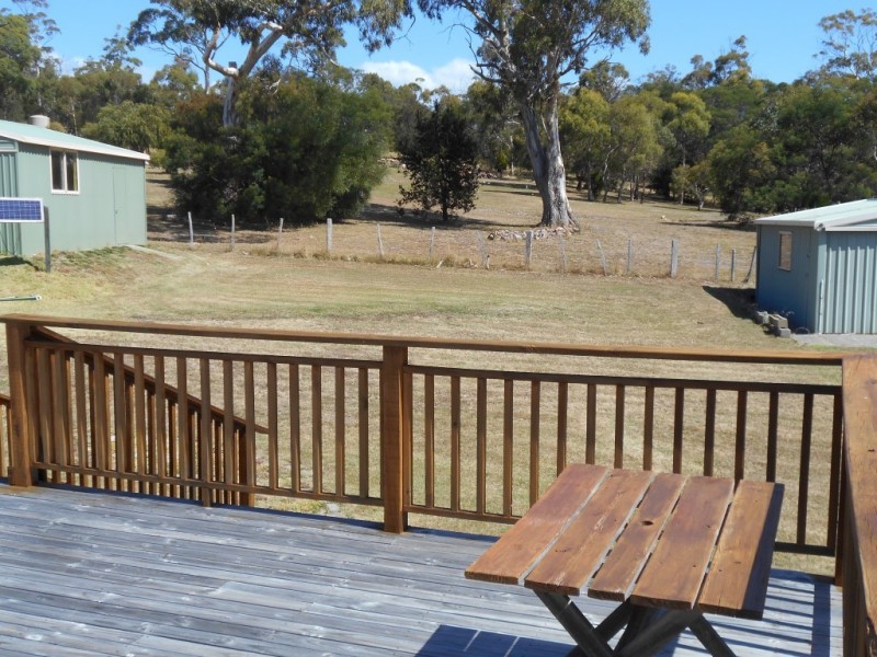 24 Barton Avenue, Triabunna TAS 7190
