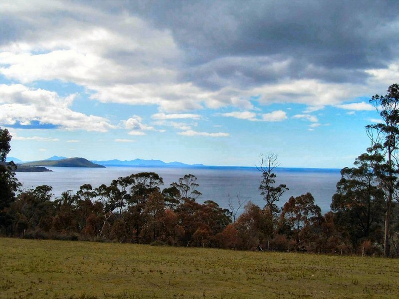 45 Hoods Road, Spring Beach TAS 7190