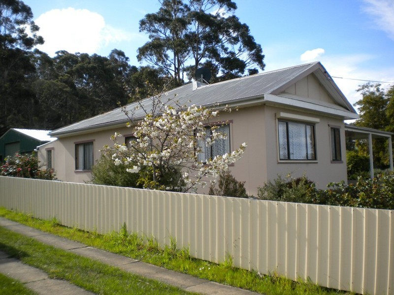 33 Tasman Highway, Orford TAS 7190