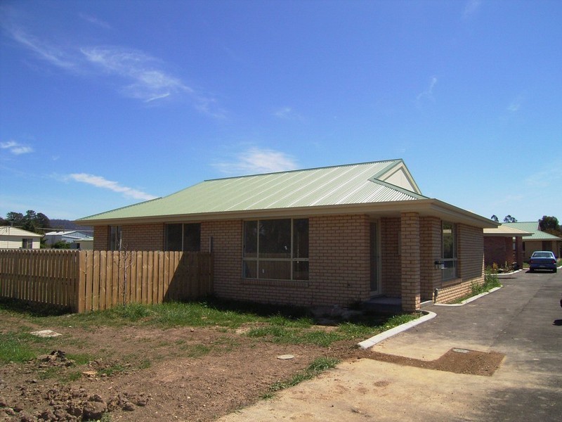 Units 1-4 15 Victoria Street, Triabunna TAS 7190