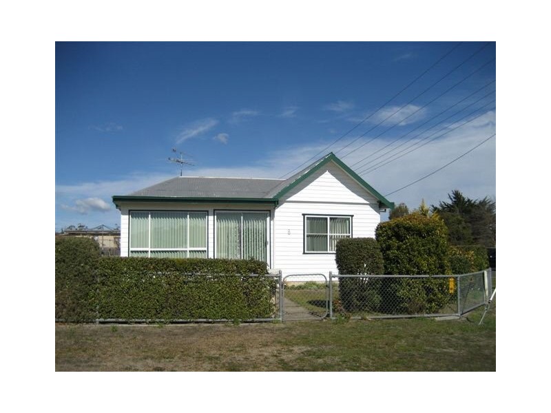 8 Selwyn Street, Triabunna TAS 7190