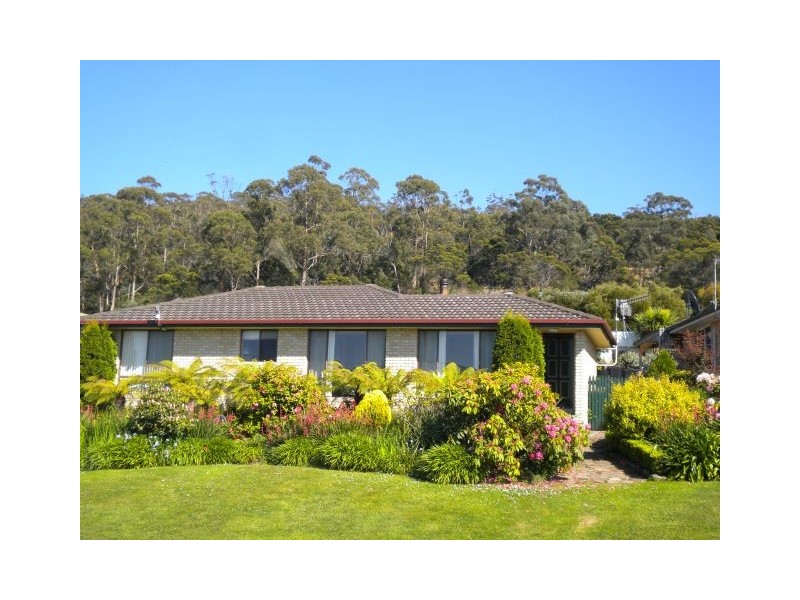 17 Alma Road, Orford TAS 7190