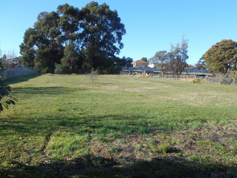1 Ada Street, Triabunna TAS 7190