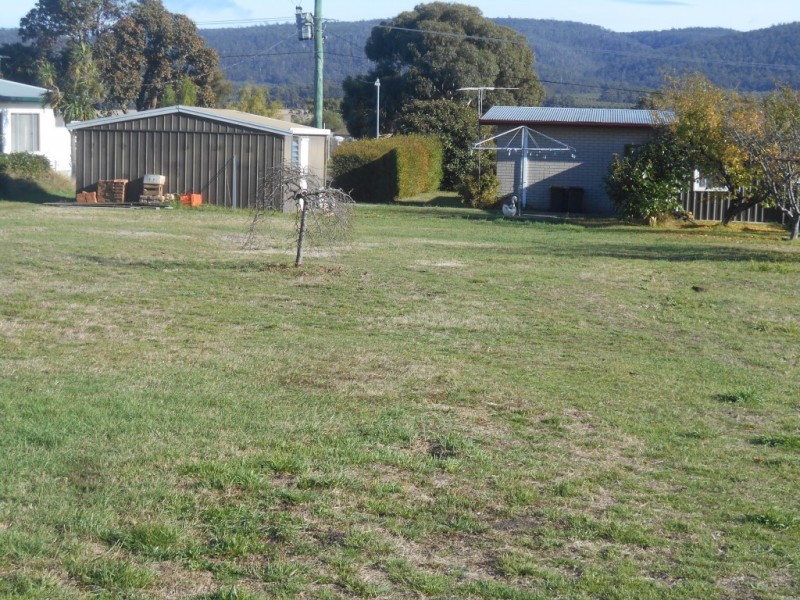 1 Ada Street, Triabunna TAS 7190