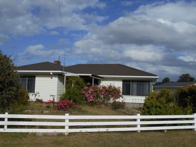 20 Tasman Highway, Triabunna TAS 7190