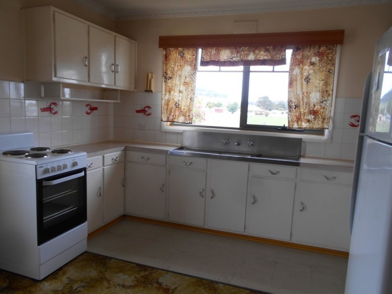 20 Tasman Highway, Triabunna TAS 7190