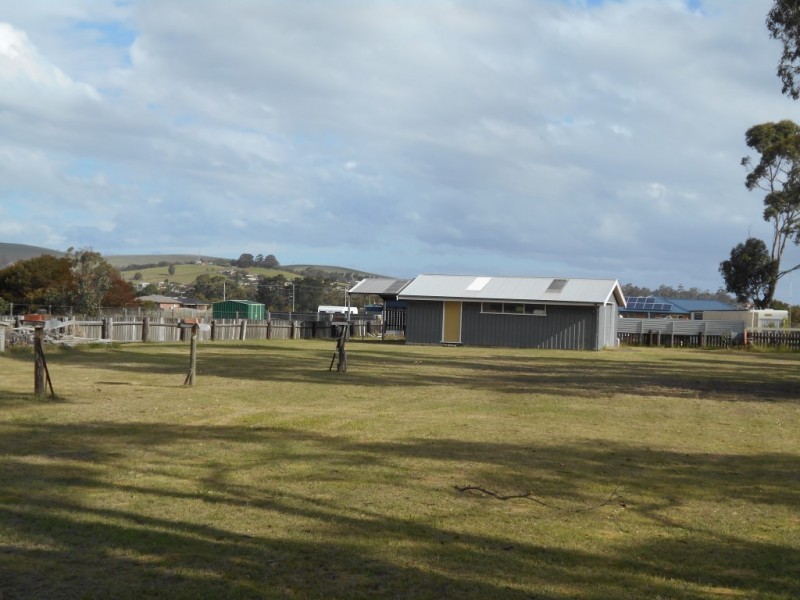 20 Tasman Highway, Triabunna TAS 7190