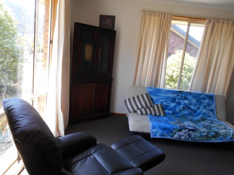 17/11A Charles Street, Orford TAS 7190