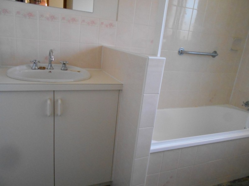 17/11A Charles Street, Orford TAS 7190