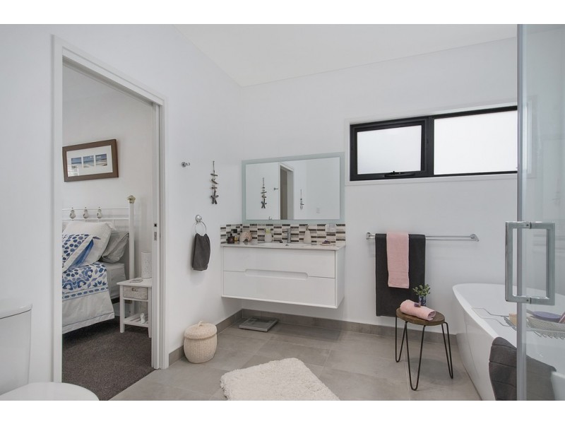 13 Strawberry Hill Court, Orford TAS 7190