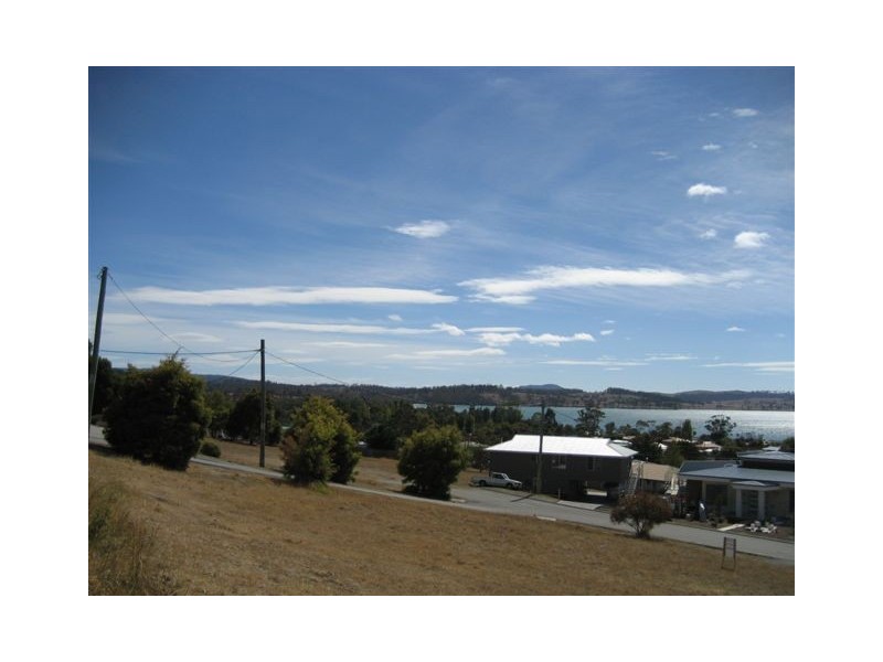 3 Seaview Crescent, Orford TAS 7190