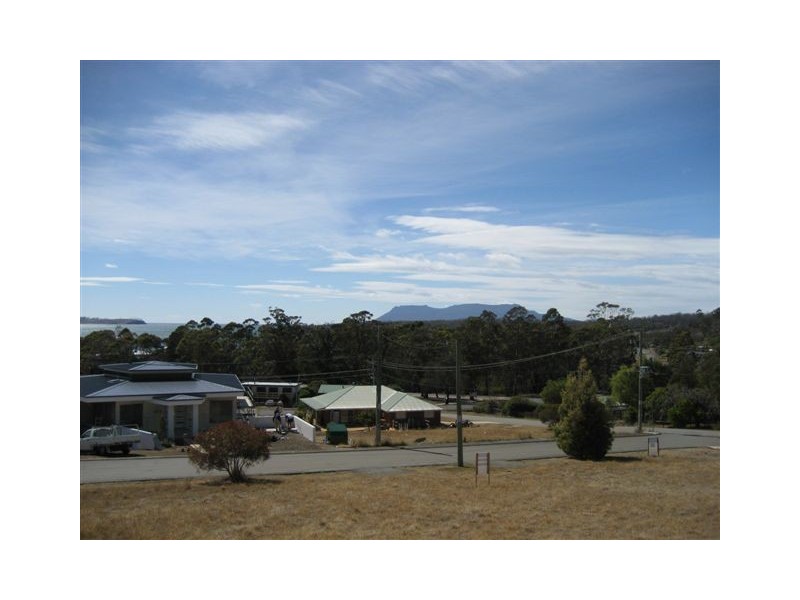 3 Seaview Crescent, Orford TAS 7190