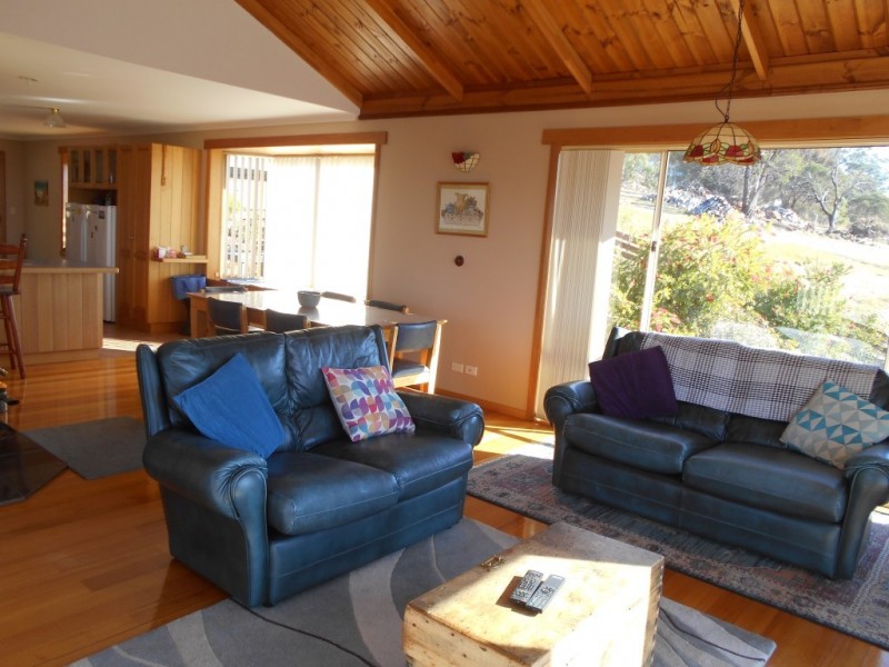 16 Seaview Crescent, Orford TAS 7190
