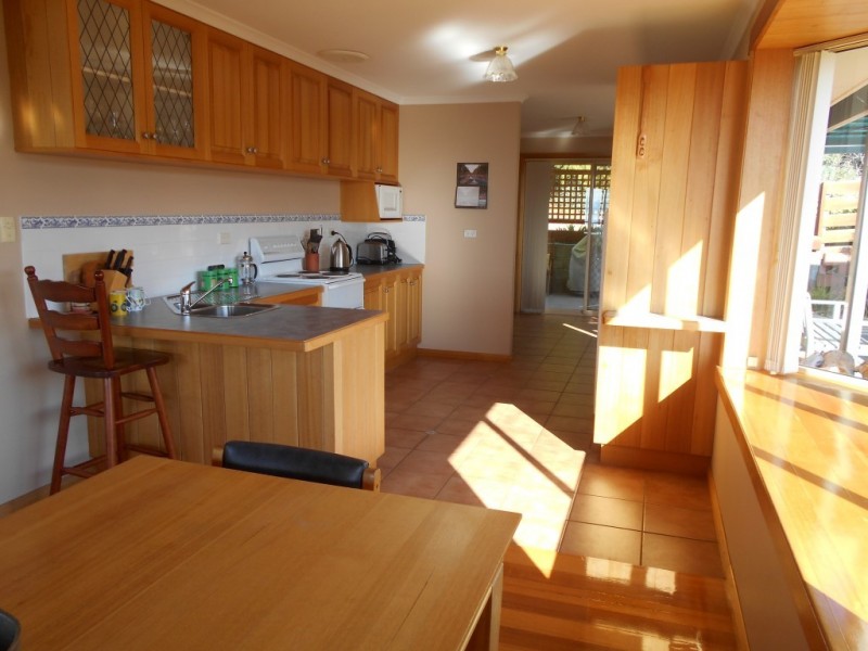 16 Seaview Crescent, Orford TAS 7190