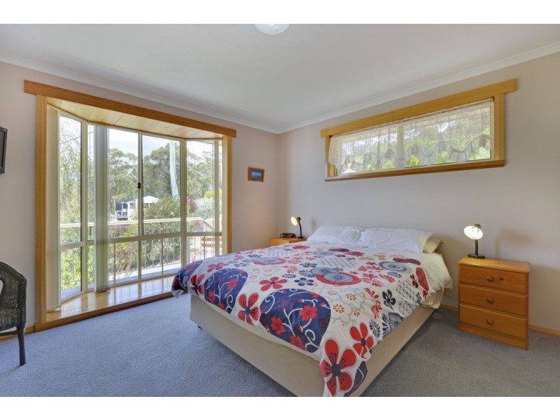 16 Seaview Crescent, Orford TAS 7190