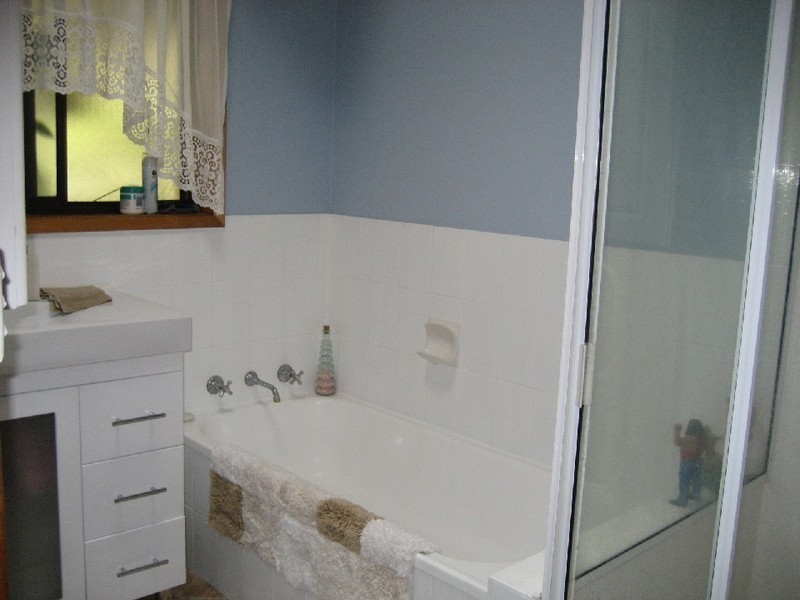 4 Henry Street, Triabunna TAS 7190