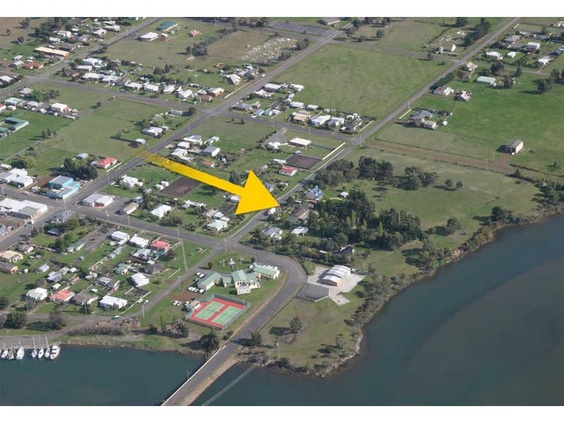 4 Henry Street, Triabunna TAS 7190