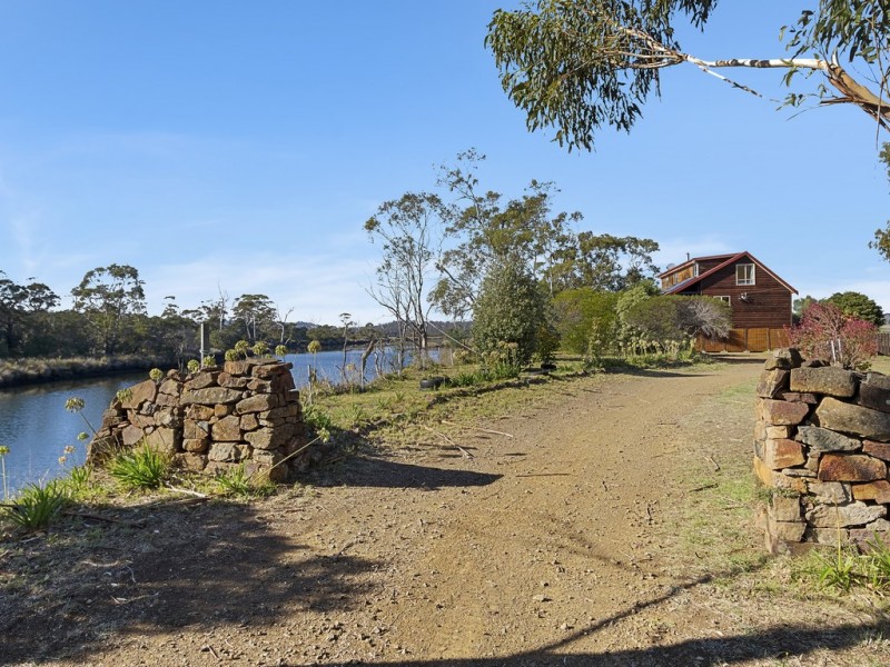 10506 Tasman Highway, Little Swanport TAS 7190