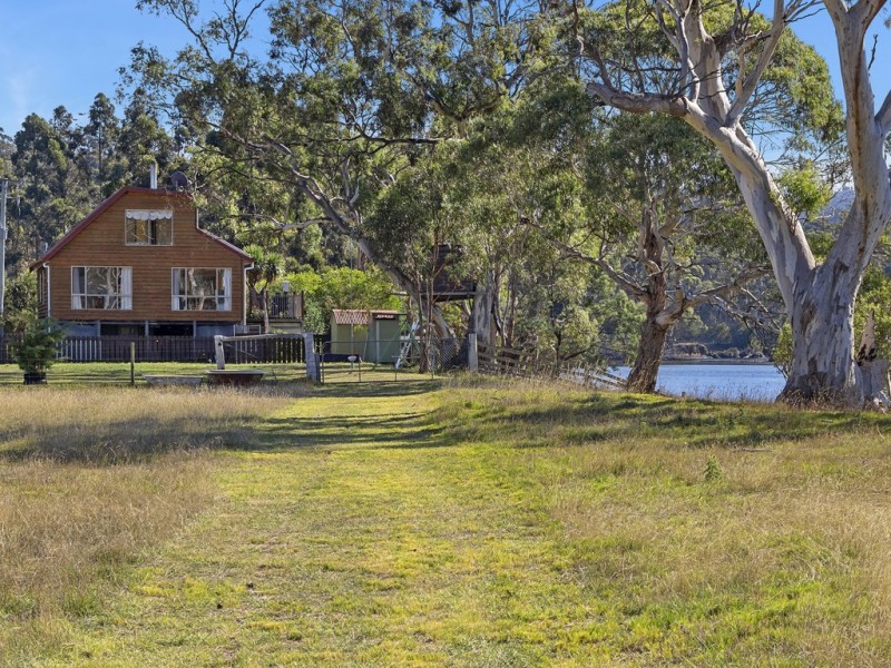 10506 Tasman Highway, Little Swanport TAS 7190