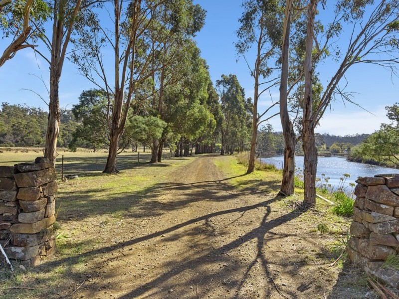 10506 Tasman Highway, Little Swanport TAS 7190