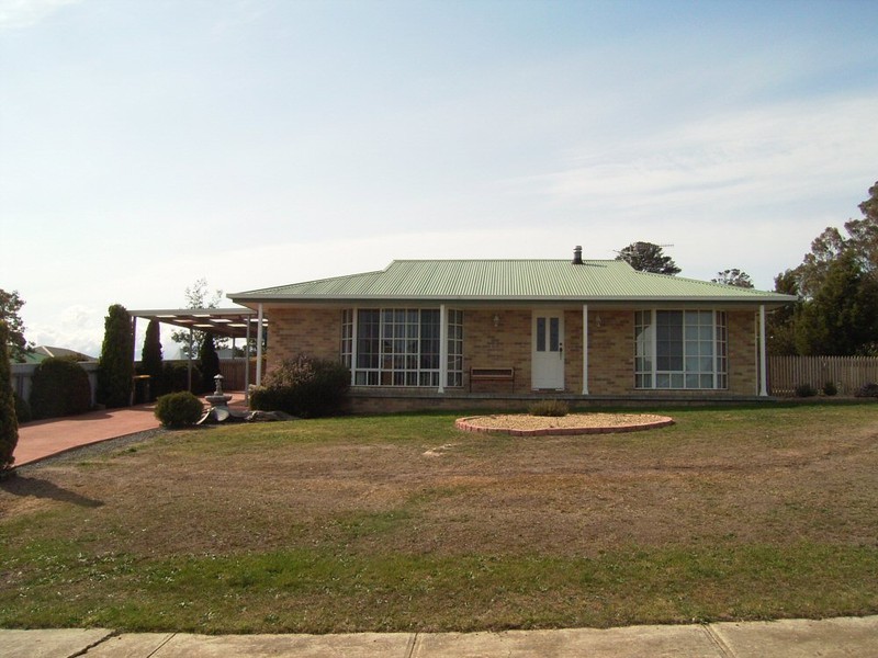 47 Roberts Street, Triabunna TAS 7190