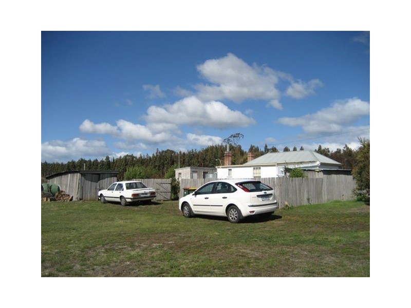 6259 Tasman Highway, Buckland TAS 7190