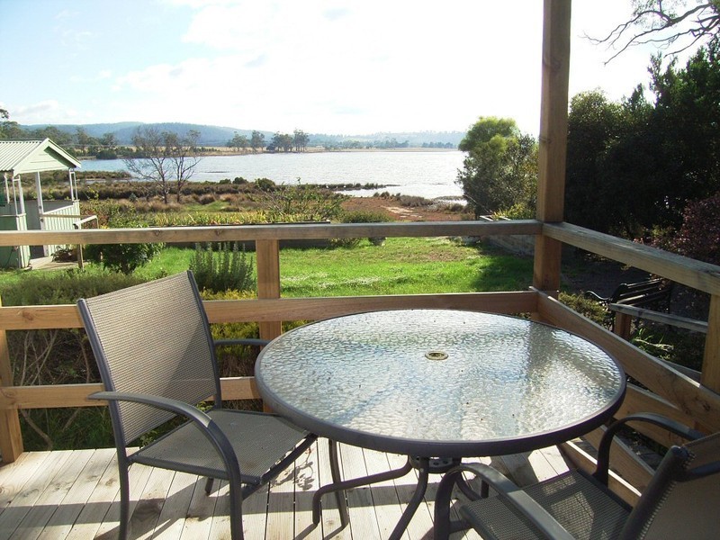7 Barton Avenue, Triabunna TAS 7190