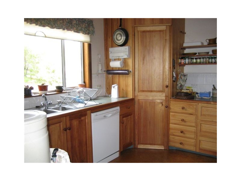 7 Barton Avenue, Triabunna TAS 7190