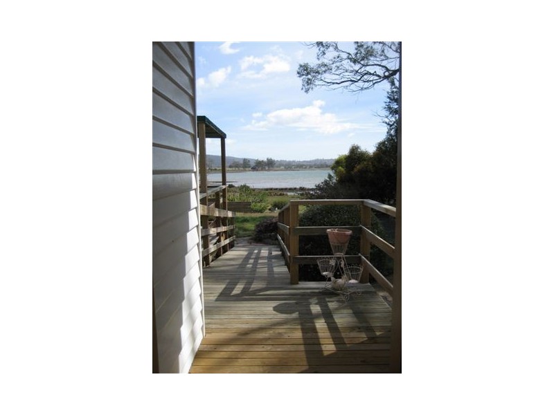 7 Barton Avenue, Triabunna TAS 7190