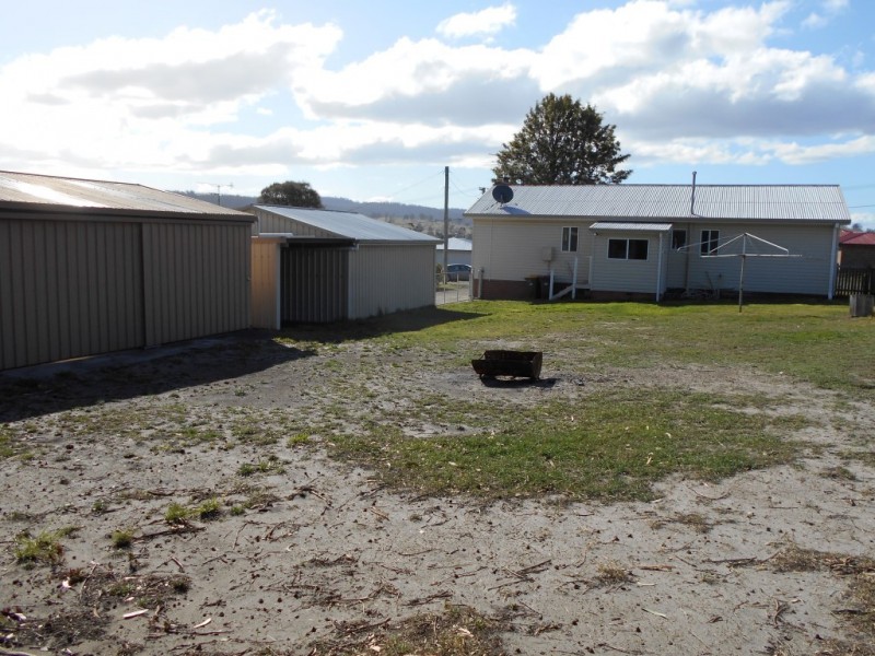 16 Selwyn Street, Triabunna TAS 7190