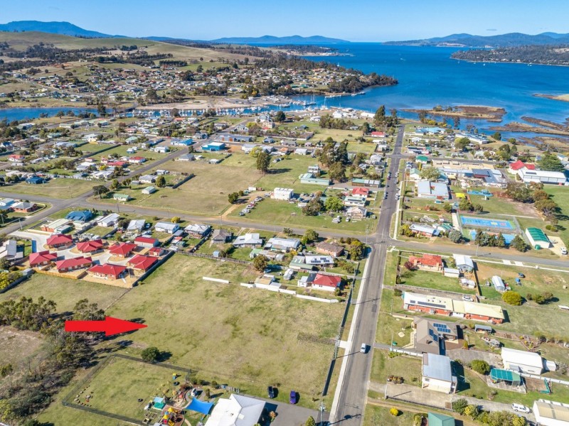 36 Melbourne Street, Triabunna TAS 7190
