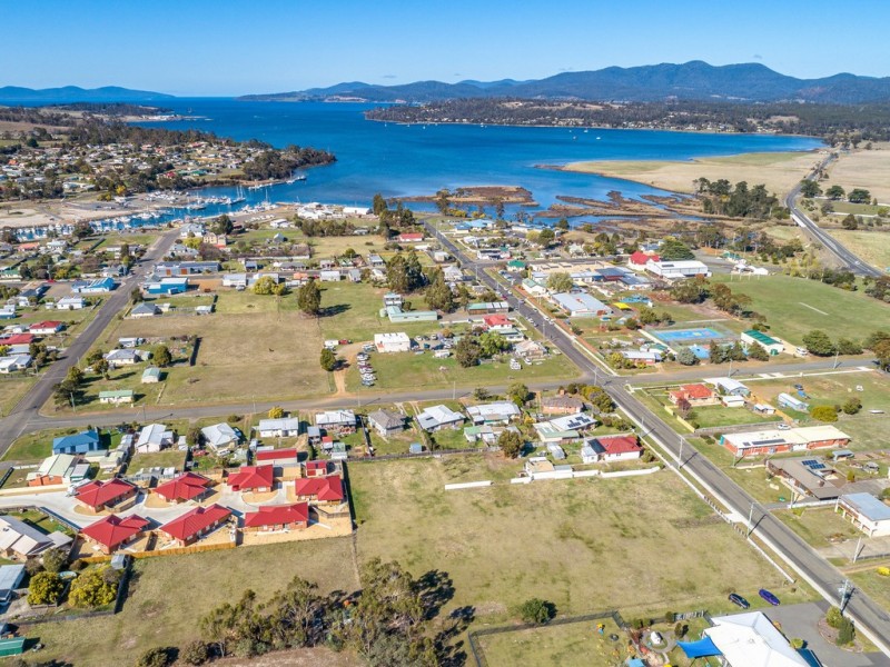 36 Melbourne Street, Triabunna TAS 7190